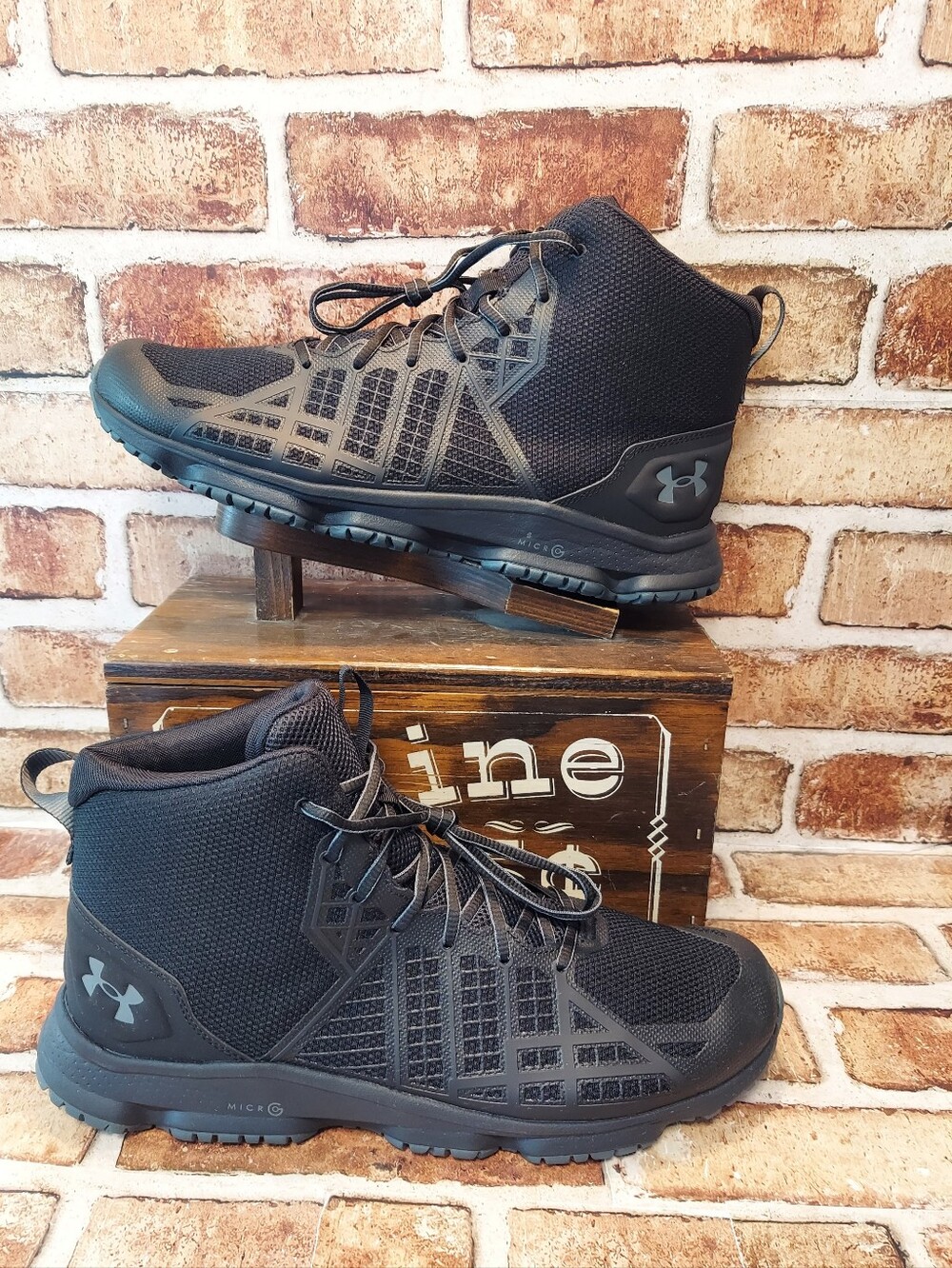 Pre-owned 2025 Under Armour Micro G Strikefast Mid Tactical